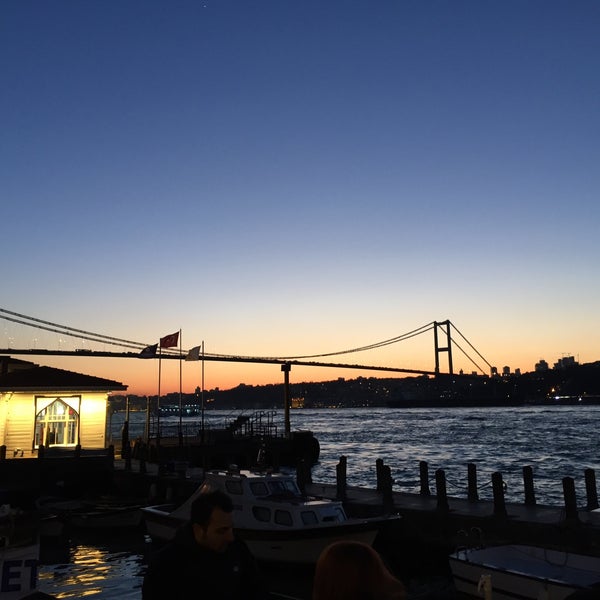 Das Foto wurde bei Çeşmîdil Cafe &amp; Restaurant von Hatice T. am 4/10/2015 aufgenommen