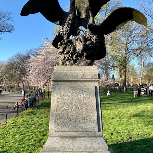 Eagles and Prey Statue Central Park 1 tip