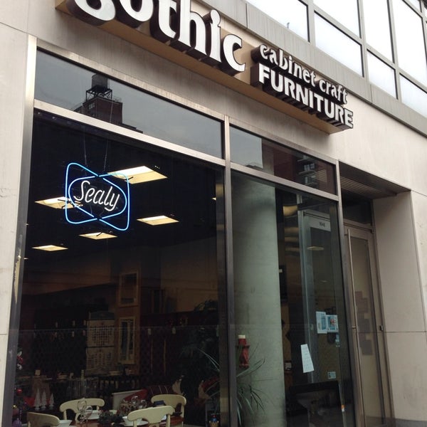 Gothic Craft Yorkville 0 tips