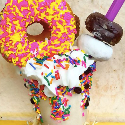 Volcano Shakes Downtown Honolulu Honolulu, HI