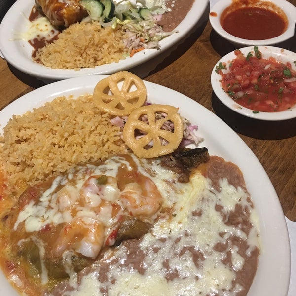 Das Foto wurde bei Murrieta&#39;s Mexican Restaurant and Cantina von TalkingFreebies ~. am 3/22/2017 aufgenommen