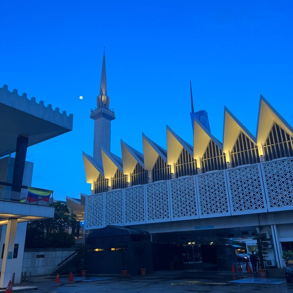 Снимок сделан в Masjid Negara Malaysia пользователем wahirahim 2/21/2024
