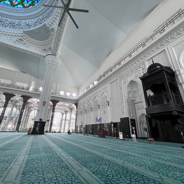 4/19/2022にwahirahimがMasjid KLIA (Sultan Abdul Samad Mosque)で撮った写真
