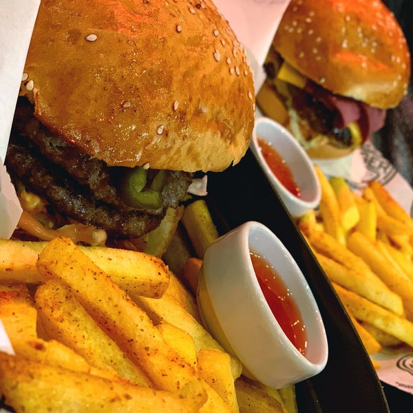 Mama S Burger Cajun Chicken Hosdere Cankaya 1 Tip