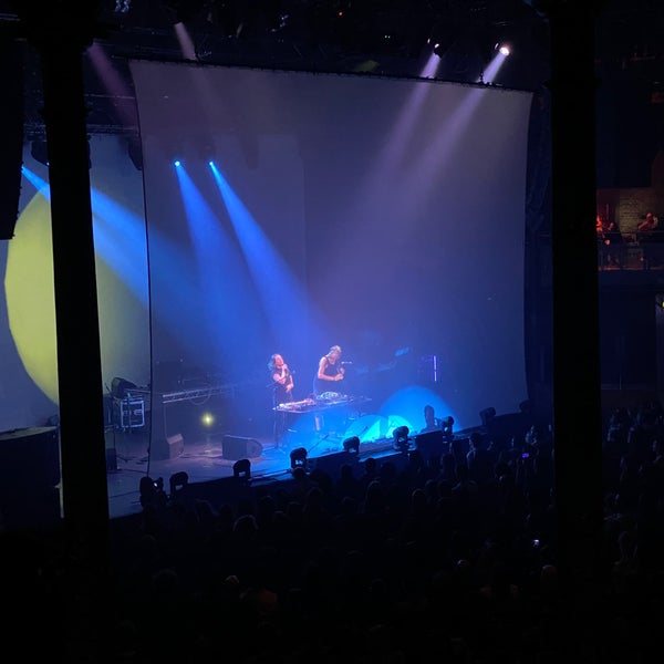 Das Foto wurde bei Roundhouse von Max D. am 9/8/2022 aufgenommen