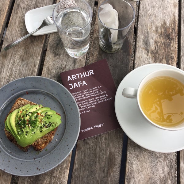 Das Foto wurde bei Café Blom von Ann-Sofie L. am 8/18/2019 aufgenommen