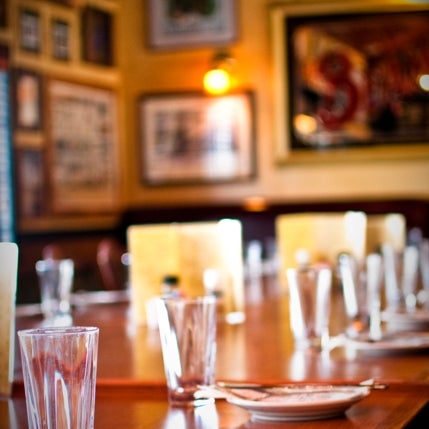รูปภาพถ่ายที่ O&#39;Connor&#39;s Restaurant &amp; Bar โดย O&#39;Connor&#39;s Restaurant &amp; Bar เมื่อ 6/5/2014