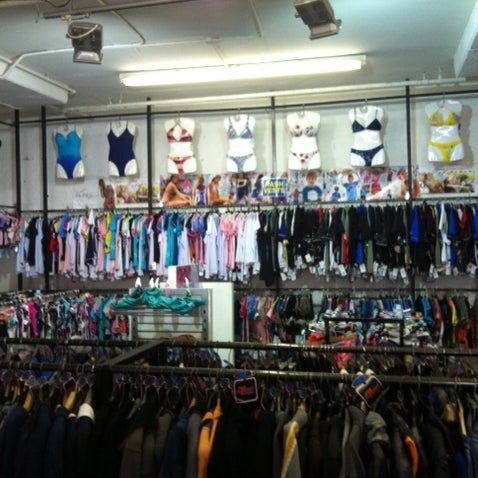 Lizzard Factory Shop Clothing Store In Berea