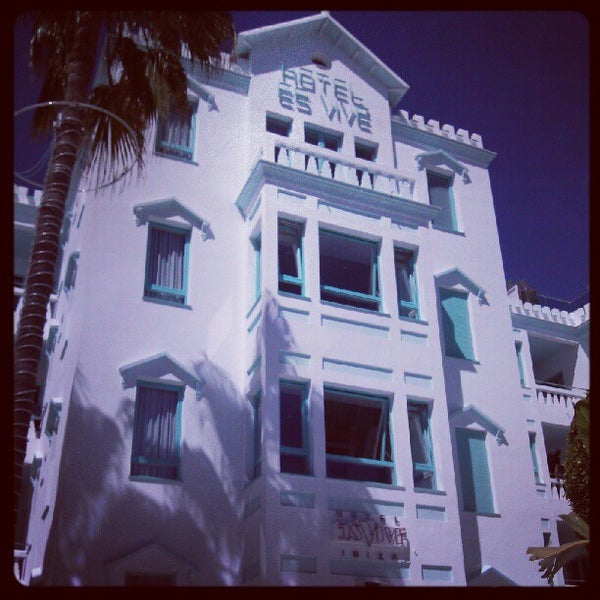 9/16/2012 tarihinde Roberto M.ziyaretçi tarafından Hotel Es Vivé'de çekilen fotoğraf