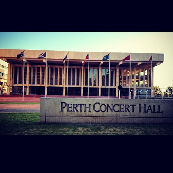 Foto diambil di Perth Concert Hall oleh Joanne L. pada 9/6/2013