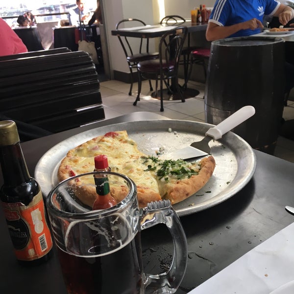 10/5/2018にChina M.がMama&#39;s Pizzaで撮った写真