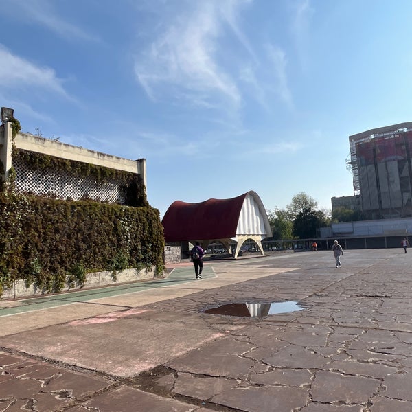 Снимок сделан в UNAM Facultad de Odontología пользователем China M. 10/22/2022