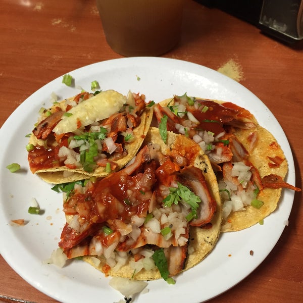 Foto scattata a Bigos Tacos da Arantza M. il 7/31/2015