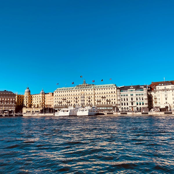 รูปภาพถ่ายที่ Grand Hôtel Stockholm โดย Boris V. เมื่อ 4/18/2021