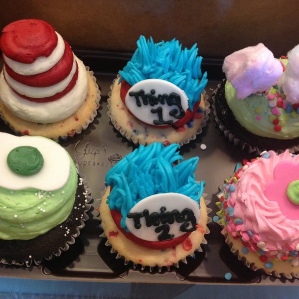 Снимок сделан в Gigi&#39;s Cupcakes пользователем Amber W. 3/2/2013