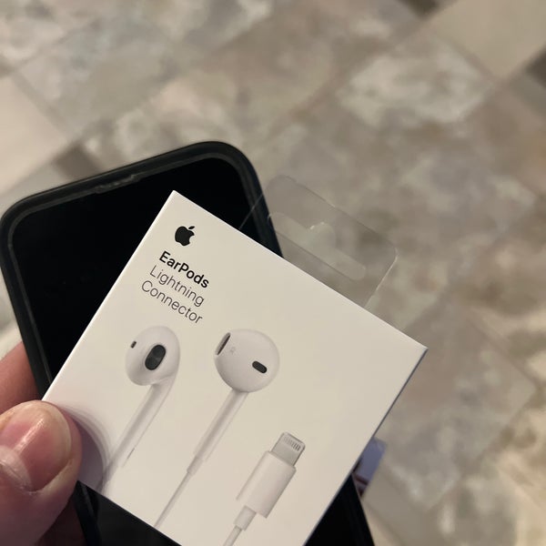 Earpods hotsell apple jarir