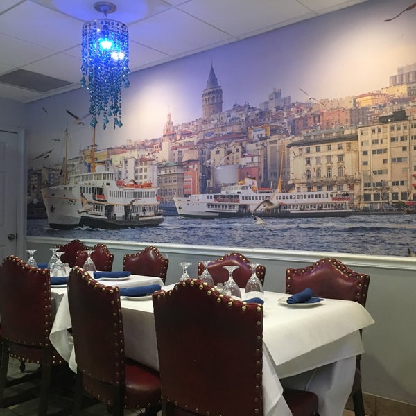 Foto diambil di Istanbul Blue Restaurant oleh astropino pada 1/19/2019