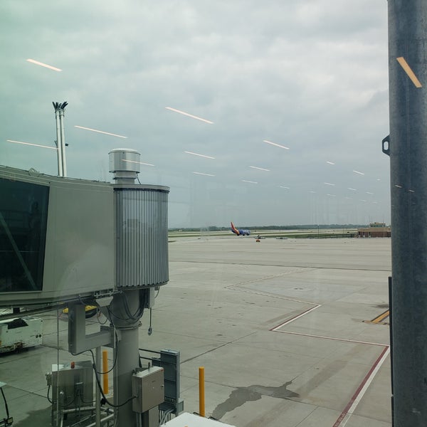 4/27/2024 tarihinde Patricia B.ziyaretçi tarafından Kansas City International Airport (MCI)'de çekilen fotoğraf