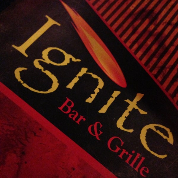รูปภาพถ่ายที่ Ignite Bar &amp; Grille โดย Tim R. เมื่อ 9/14/2013