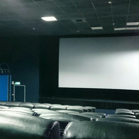 Современный кинотеатр. Wonderful cinema. Wonderful cinema. Рио синема стар на дмитровке. Кинотеатр ейск.