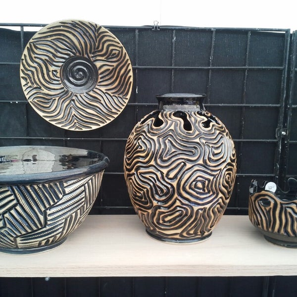 Тарелки из глины. Керамика минимализм пахта. Ceramic design. Глиняный серый. Форма для глиняной чашки.