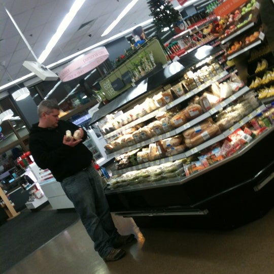 Walgreens - Near North Side - 8 tips from 1158 visitors