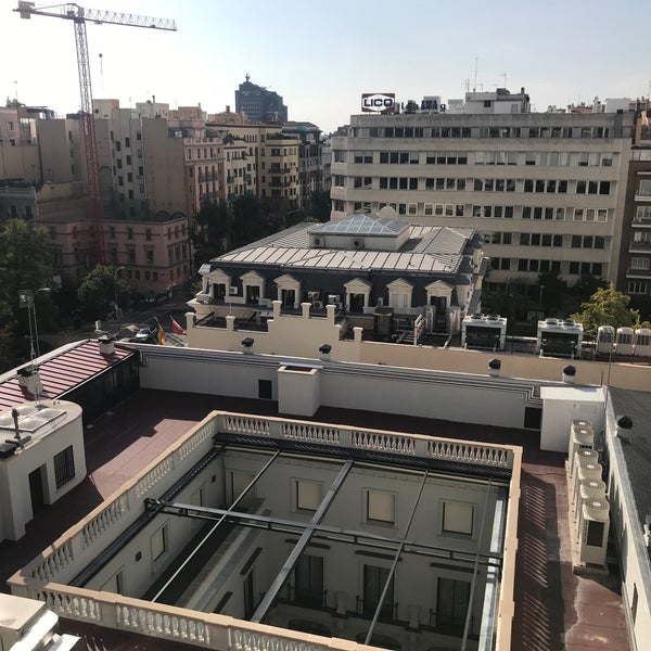 Das Foto wurde bei Hotel Miguel Ángel von Etem A. am 10/13/2019 aufgenommen