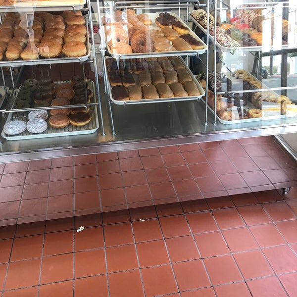 Broadway Donuts Bixby Park Long Beach, CA