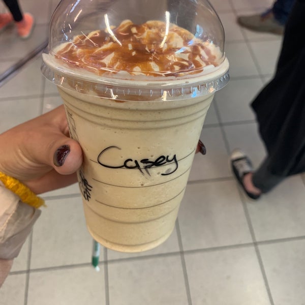 Foto diambil di Starbucks oleh KC pada 6/14/2019
