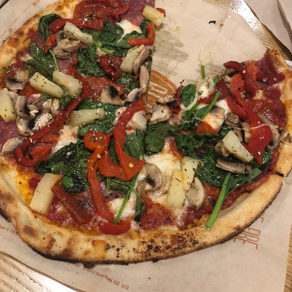 7/26/2018にSherry M.がBlaze Pizzaで撮った写真
