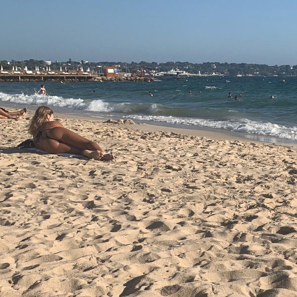 Photos At Plage De Juan Les Pins Juan Les Pins 14 Tips