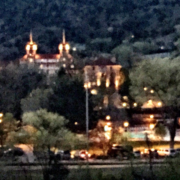 Foto diambil di Hotel Colorado oleh Bill W. pada 4/25/2015