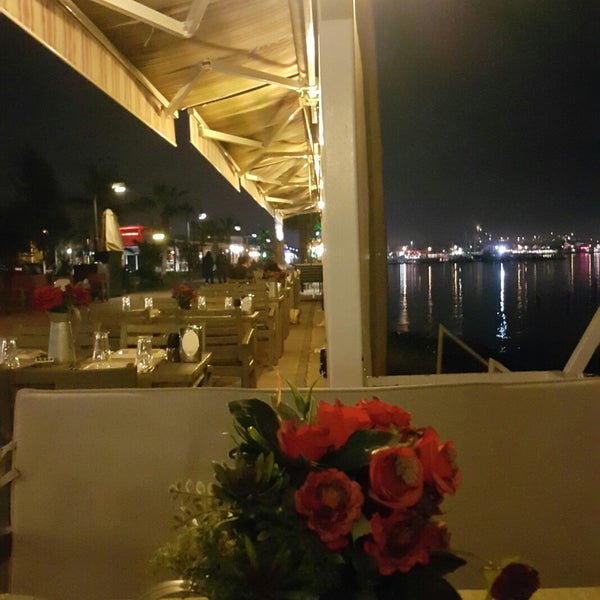 Photo taken at Denizatı Restaurant &amp; Bar by özcan D. on 11/24/2018