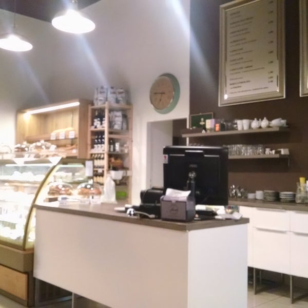 Кафе кондитерская la petite Boulangerie