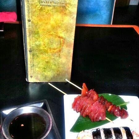 รูปภาพถ่ายที่ Musashi&#39;s Japanese Steakhouse โดย Misty D. เมื่อ 8/27/2014