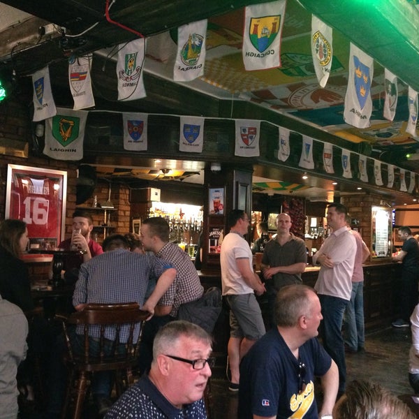 Das Foto wurde bei Mulligans Irish Pub von Nerijus P. am 5/7/2016 aufgenommen