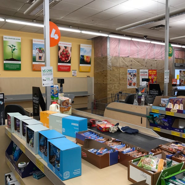 ALDI Southgate Retail Center Olathe, KS