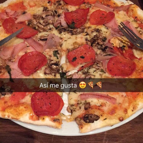 6/17/2016にRafael L.がSette Pizzaで撮った写真