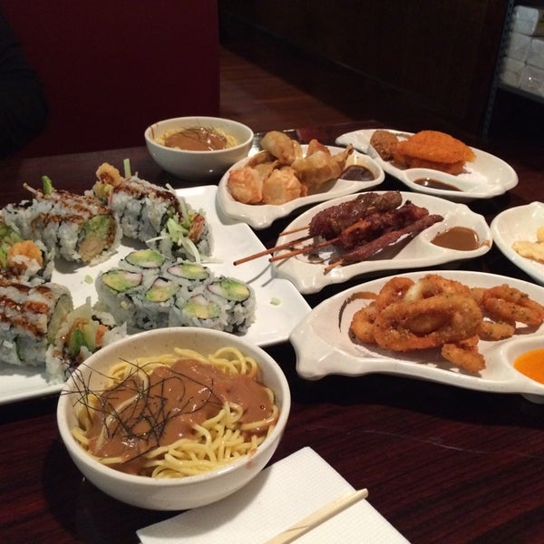 Photo taken at Sushi Kingdom by Krista L. on 6/21/2014