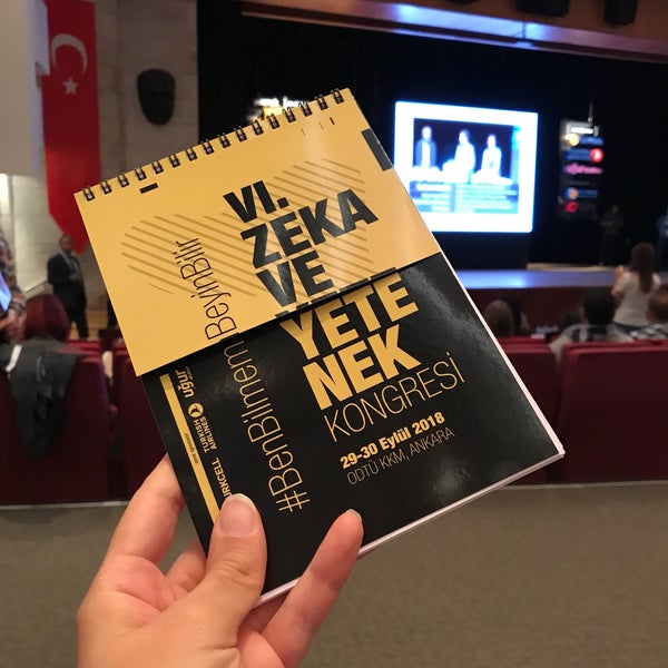 Foto diambil di ODTÜ Kültür ve Kongre Merkezi oleh Dilruba T. pada 9/29/2018