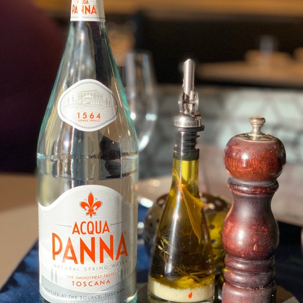 Das Foto wurde bei BRAVO! Italian Restaurant &amp; Bar von Carl B. am 9/10/2019 aufgenommen
