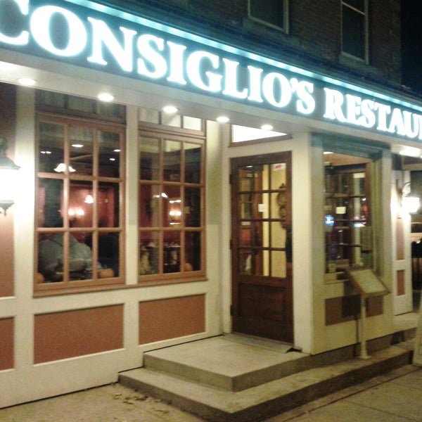 6/11/2014にConsiglio&#39;s RestaurantがConsiglio&#39;s Restaurantで撮った写真