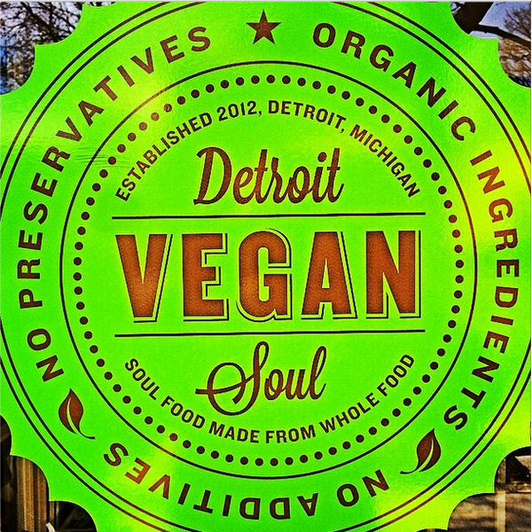 7/10/2014 tarihinde Detroit Vegan Soulziyaretçi tarafından Detroit Vegan Soul'de çekilen fotoğraf