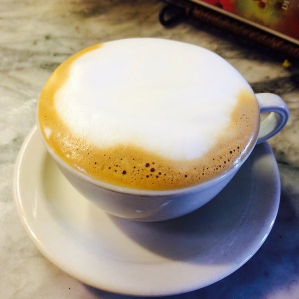 Foto diambil di Cafe Milano oleh Haley C. pada 11/16/2014