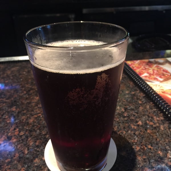Photo taken at BJ&#39;s Restaurant &amp; Brewhouse by Rudy M. on 9/13/2015