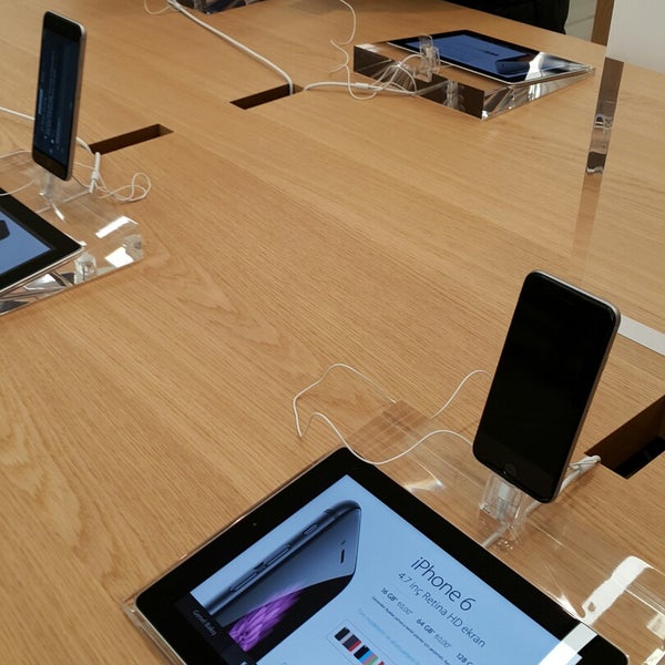 Photos At Apple Store Electronics Store In Uskudar Istanbul