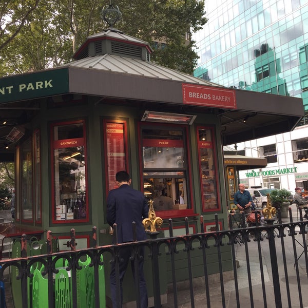 Photo taken at Breads Bakery - Bryant Park Kiosk by Kevin T. on 9/24/2018