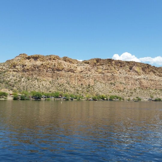 รูปภาพถ่ายที่ Desert Belle Tour Boat โดย Jim S. เมื่อ 4/21/2014