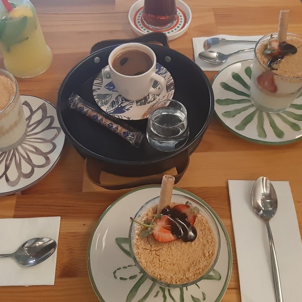 Das Foto wurde bei İda Coffee von Esin am 8/18/2019 aufgenommen