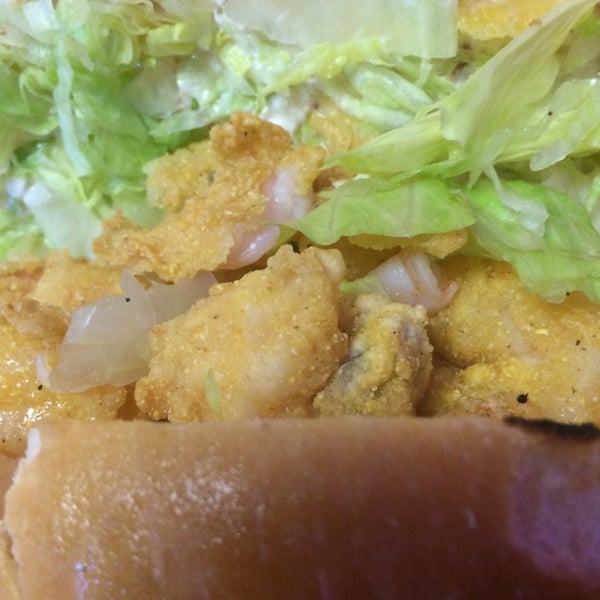 Got the fried shrimp poboy sandwich with lettuce and mayo. Pretty good sandwich. Cheap seafood. The shrimp was super amazing.